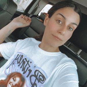 Meet your Posher, Kira